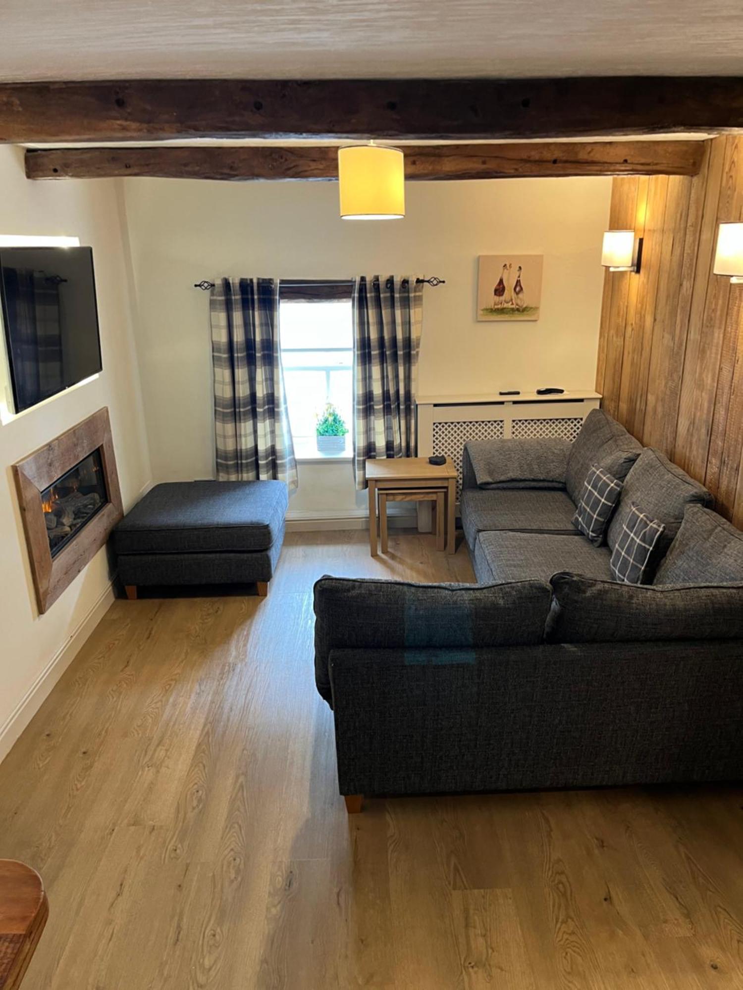 The Old Hay Loft Apartment Kirkby Lonsdale Bagian luar foto